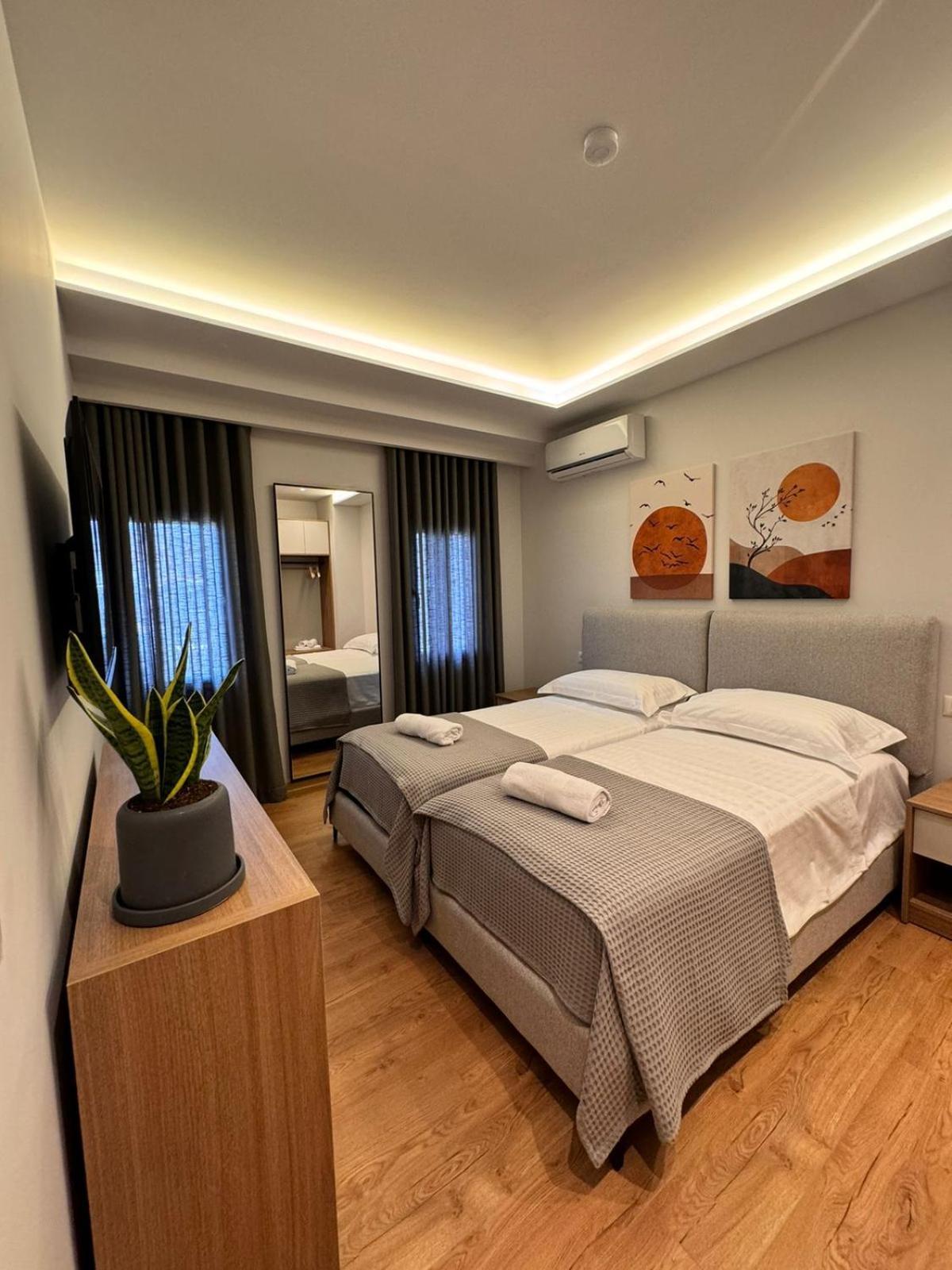 Izi Boutique Lägenhet Tirana Exteriör bild